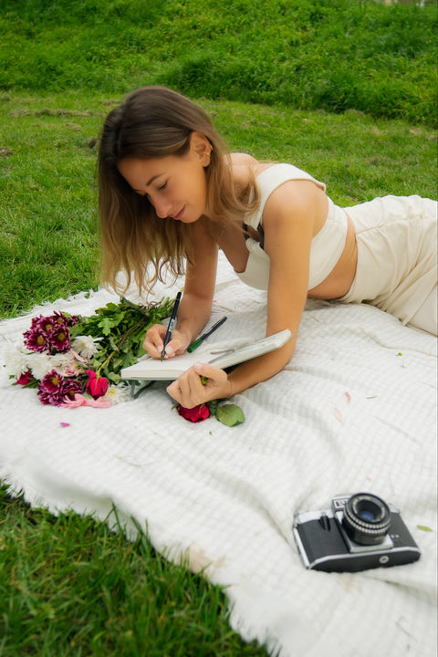 Leblon Petite Body-Hugging Midi Skirt - Piccoli