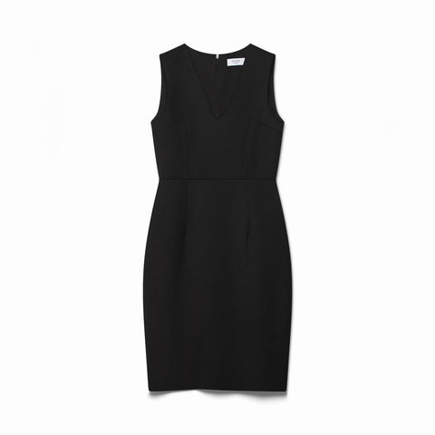 petite black dress